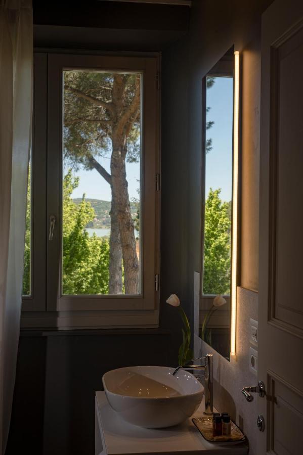 Isola Polvese Resort Castiglione del Lago Exteriör bild