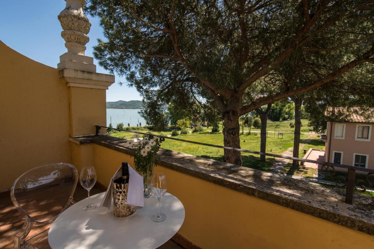 Isola Polvese Resort Castiglione del Lago Exteriör bild