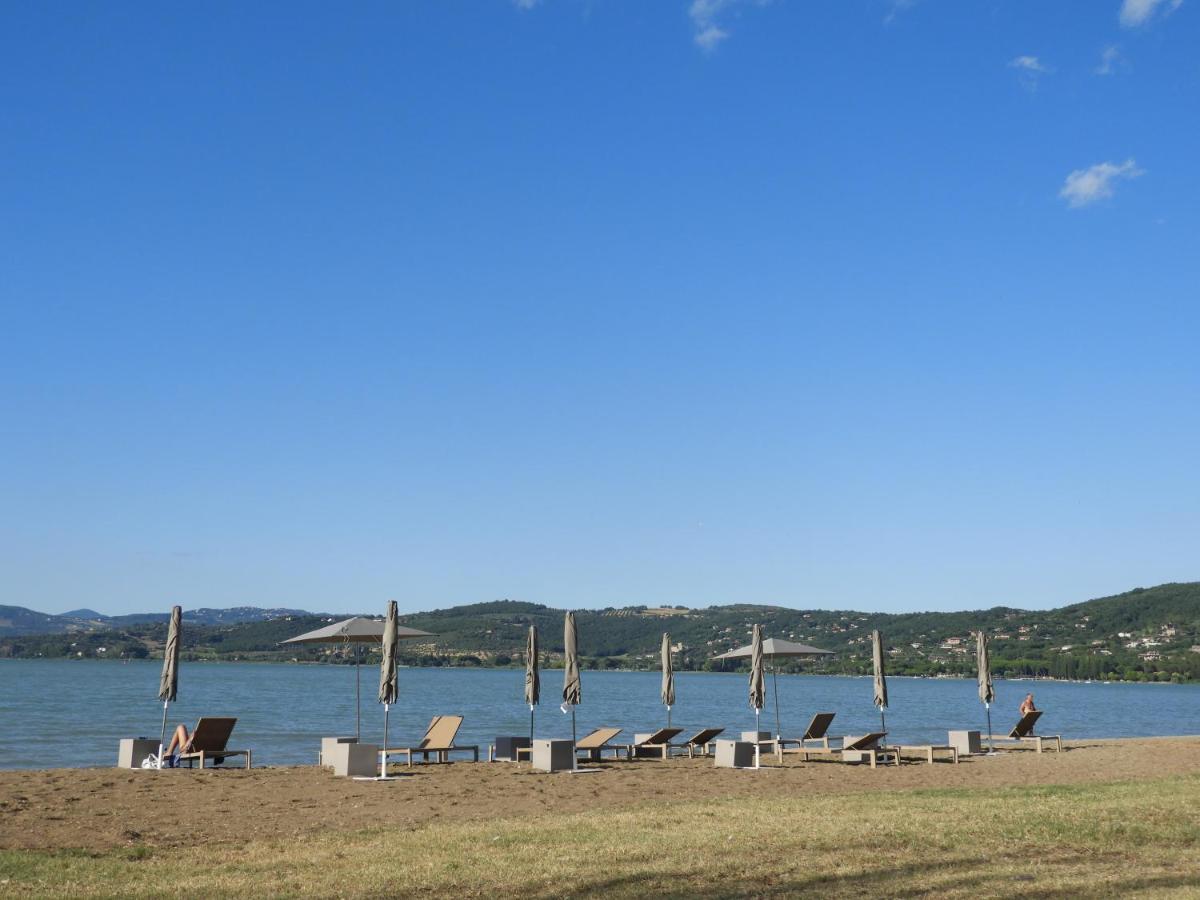 Isola Polvese Resort Castiglione del Lago Exteriör bild