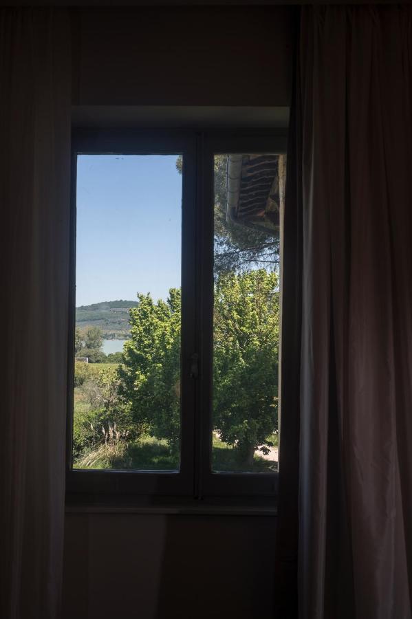 Isola Polvese Resort Castiglione del Lago Exteriör bild