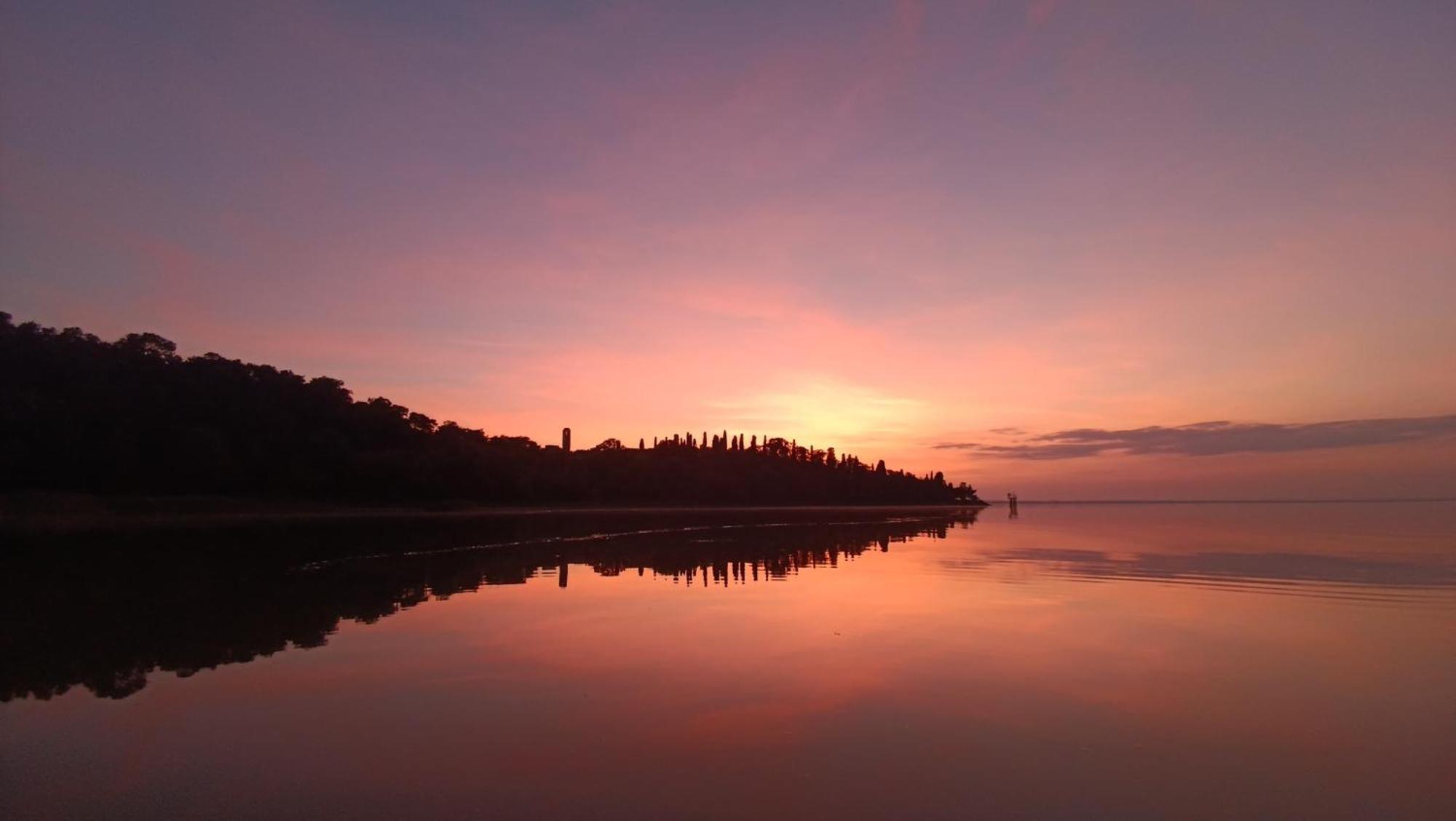Isola Polvese Resort Castiglione del Lago Exteriör bild