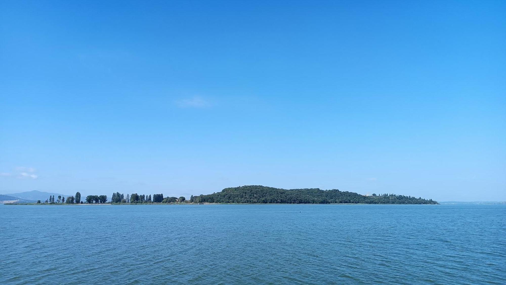 Isola Polvese Resort Castiglione del Lago Exteriör bild
